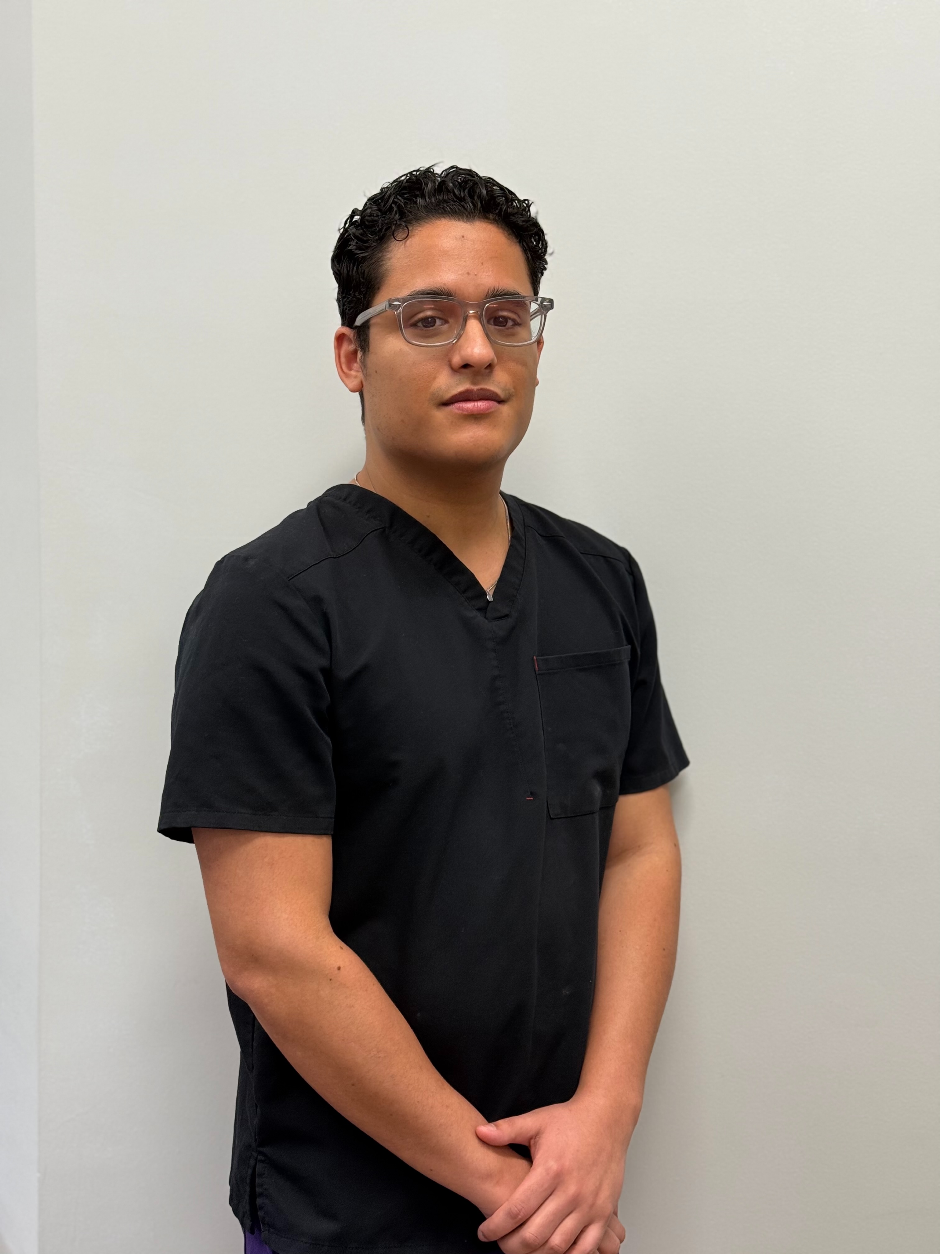 Julio Vargas Franco, Dental Assistant